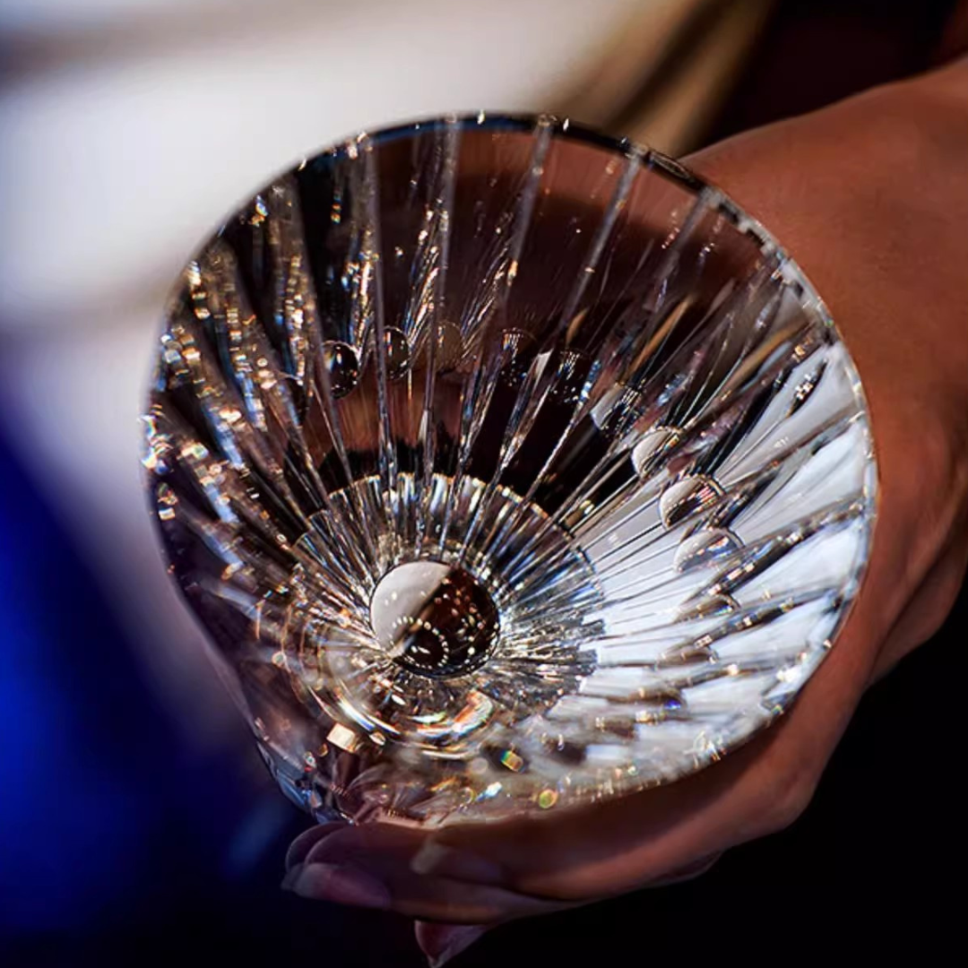 Top view detailing of our handcrafted crystal whisky glass inspired by the Japanese Koto instrument
