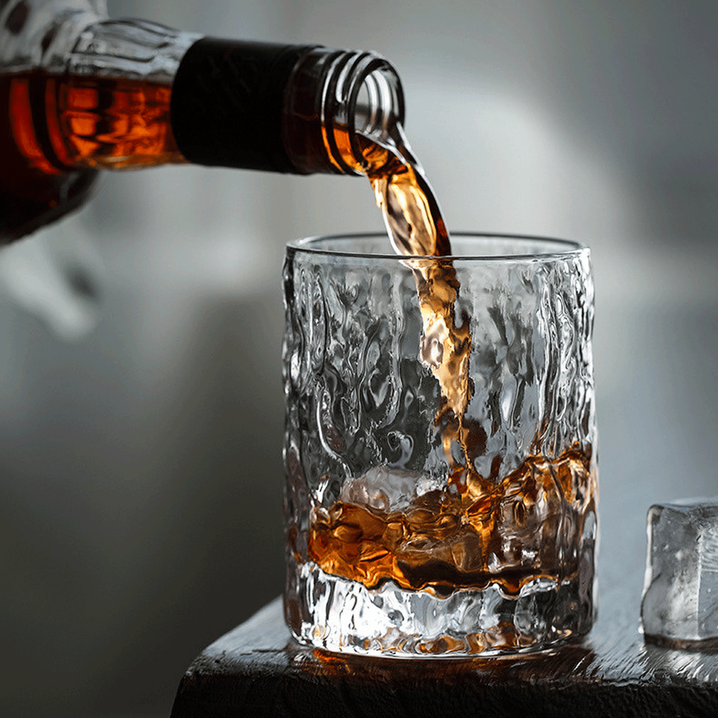 Pouring Whisky into the Japanese Edo Whisky Glass with Hand-Hammered Texture - Craftsmanship and Elegance
