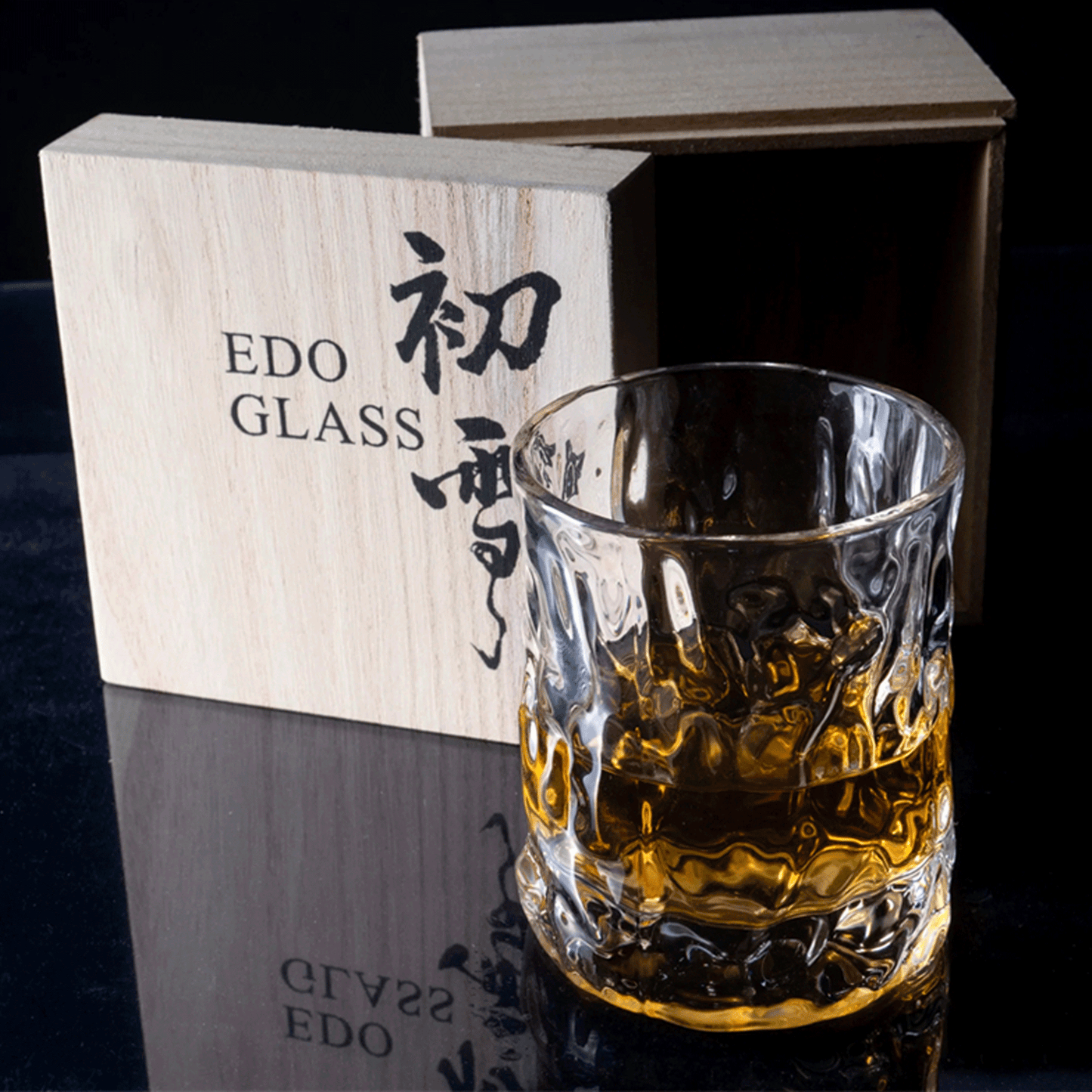 Japanese Edo Whisky Glass with Hand-Hammered Texture and Wooden Gift Box - Craftsmanship and Elegance