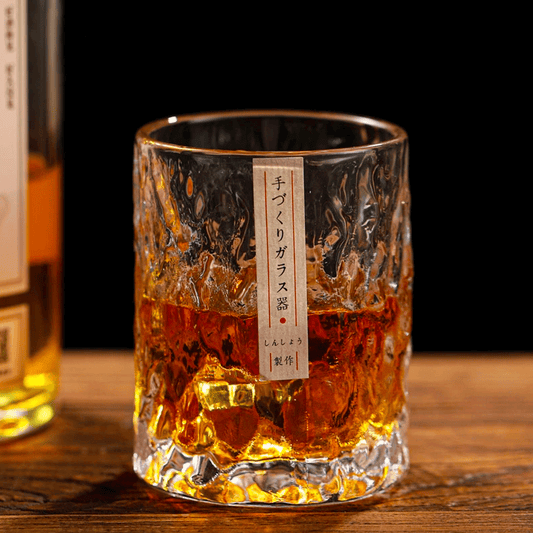 Japanese Edo Whisky Glass with Hand-Hammered Texture - Craftsmanship and Elegance