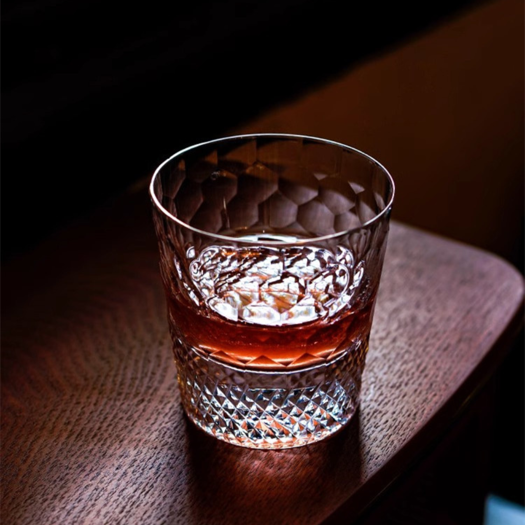 Handcrafted Honeycomb Edo Whisky Glass – a luxurious, Japanese-inspired whisky glass with intricate detailing.