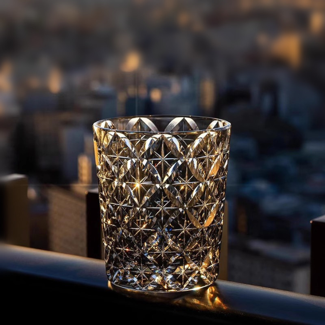 Light reflecting on the Edo Fluorite Crystal Japanese Whisky Glass