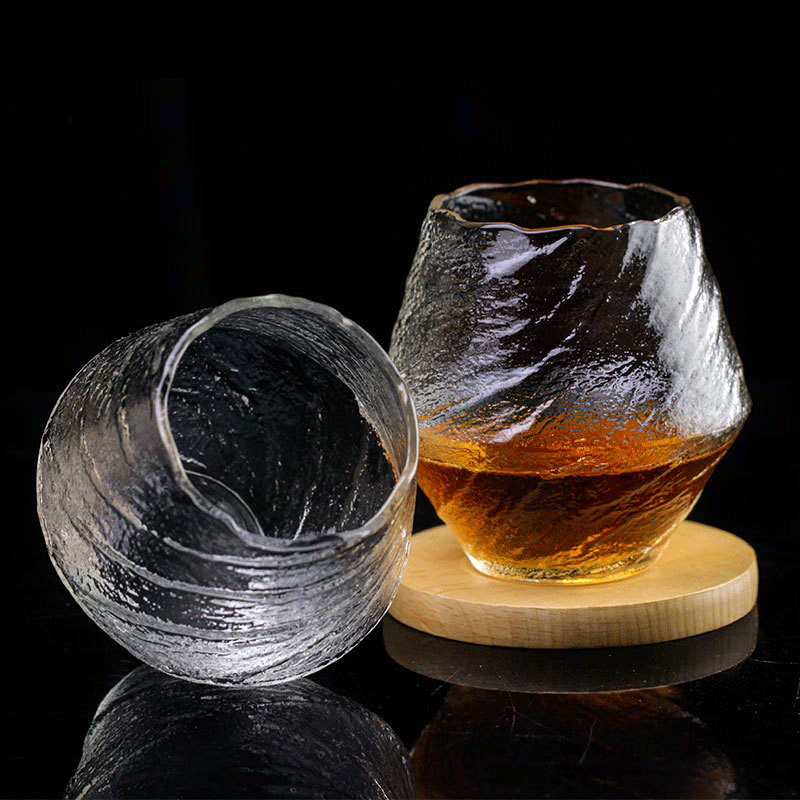 No-spill Japanese Snow Whisky Glass - Winter Enchantment and Unique Design